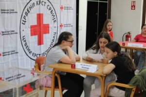 696172693_1284705343797763_3710223840088521379_n-300x200 08.05.2026. – Финале квиз такмичења „Шта знаш о Црвеном крсту и екологији“ успешно реализовано!