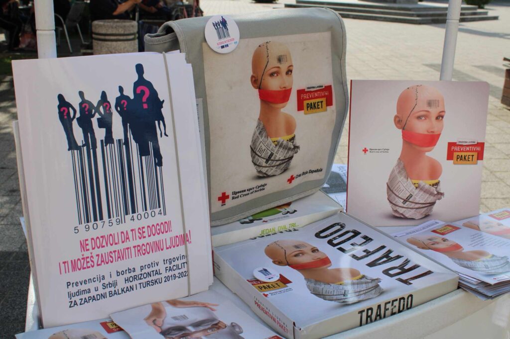 c75c4efe-242e-47a4-89e5-4b5528e3be22-1024x682 30. јул 2025. - ОБЕЛЕЖАВАЊЕ МЕЂУНАРОДНОГ ДАНА БОРБЕ ПРОТИВ ТРГОВИНЕ ЉУДИМА